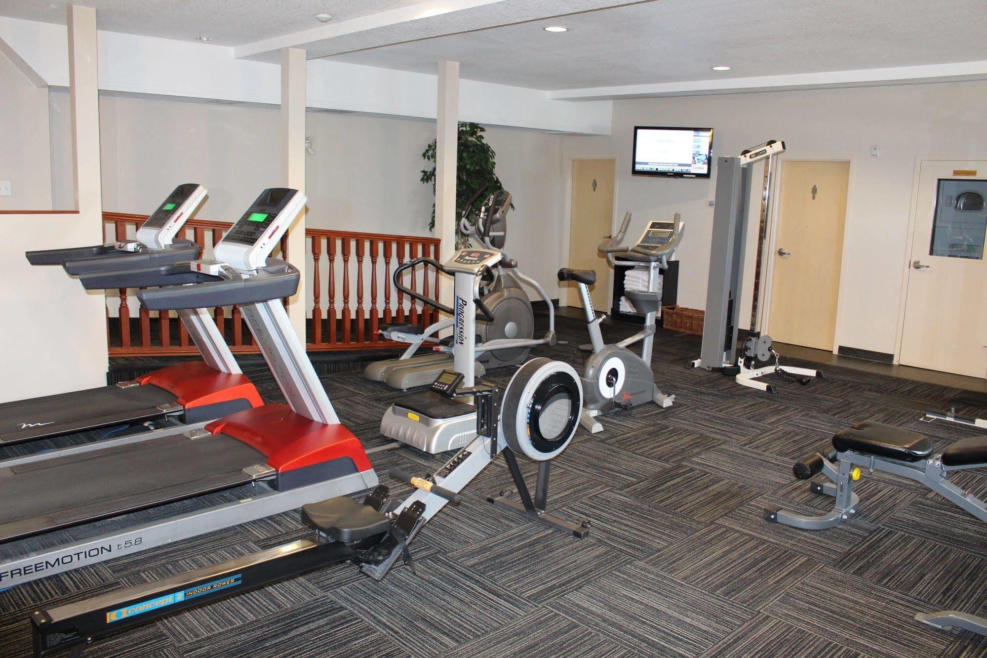 Quality Inn & Suites Edmonton International Airport Ледук Экстерьер фото